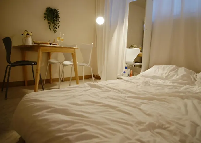 Bed and breakfast Momostay 3*